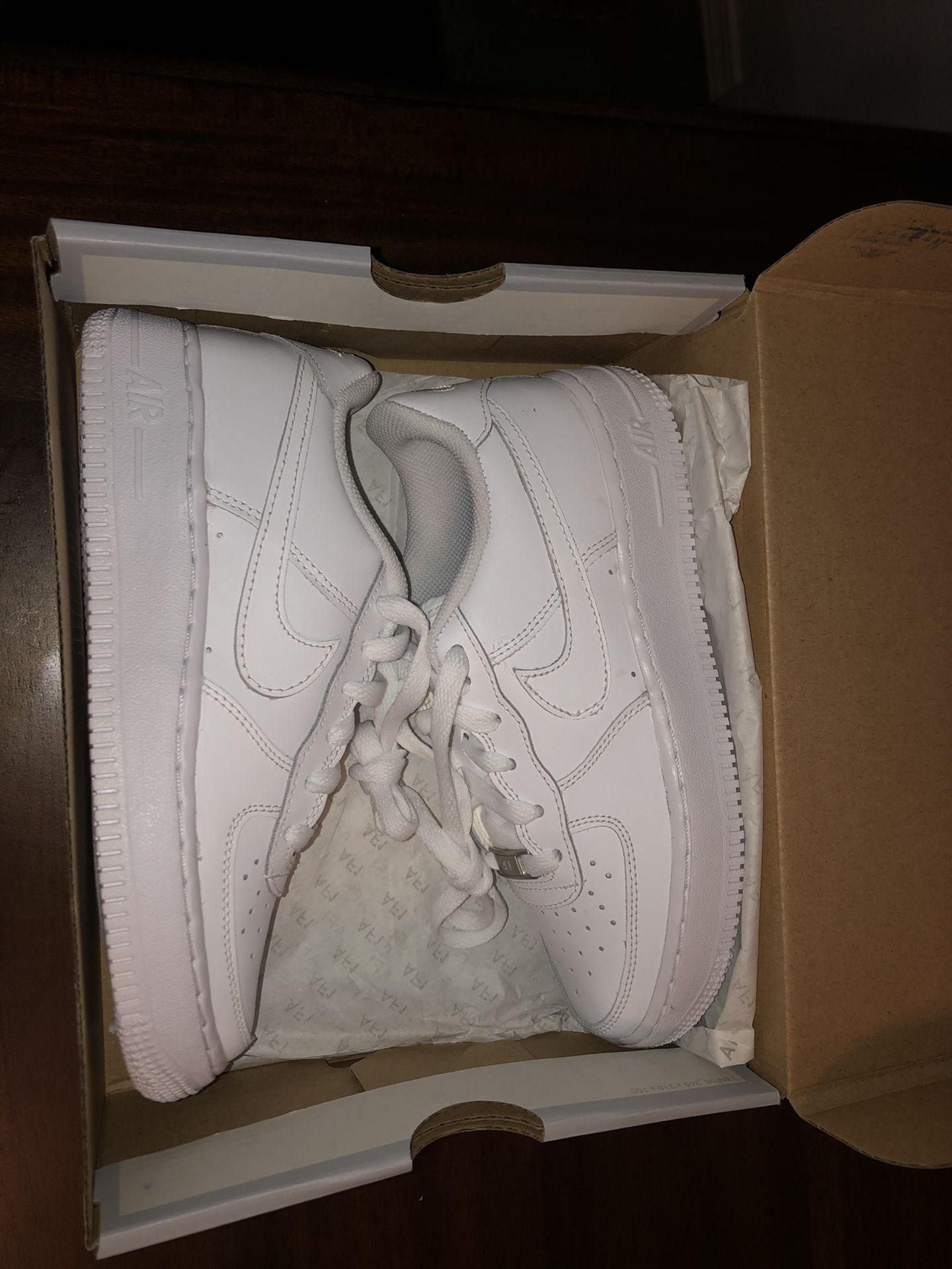 Air Force 1 Size 4Y