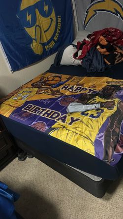 Los Angeles Lakers Happy Birthday Flag 