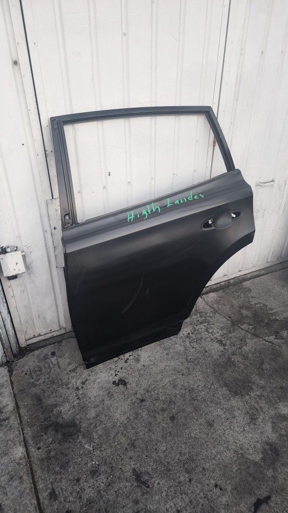 2013-2018 TOYOTA RAV4-RAV-4 DOOR SHELL for Sale in Wilmington, CA - OfferUp