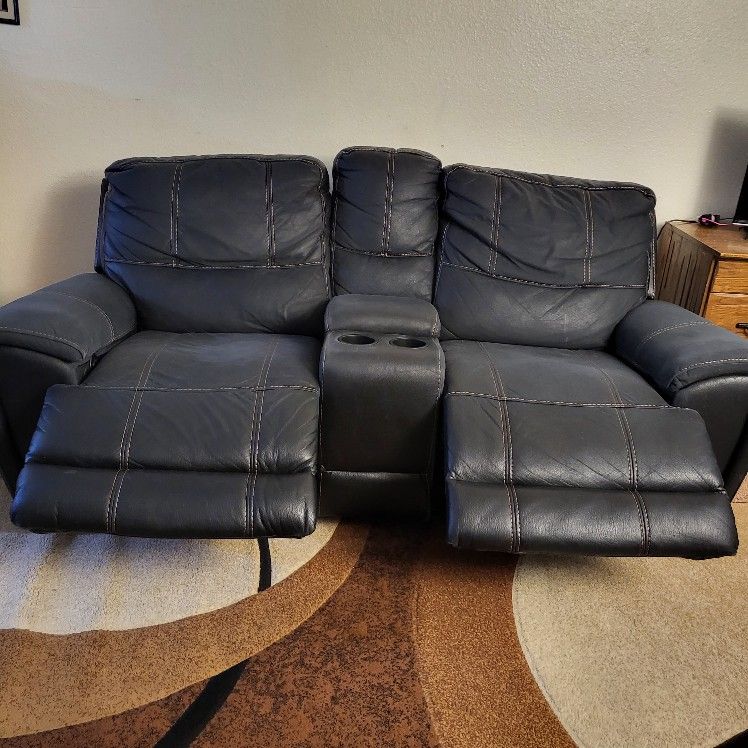 Dual Power Reclining Sofa/Couch