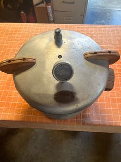 Vintage pressure cooker from 1950’s $30 obo