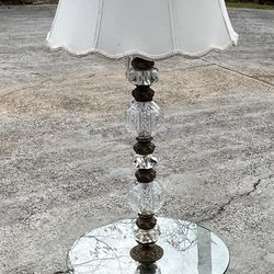 ANTIQUE BRASS & GLASS FLOOR/ TABLE LAMP