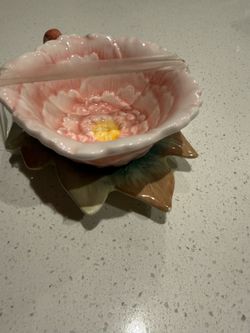 Floral Teacup & Leaf Saucer Set