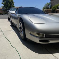 We Detail