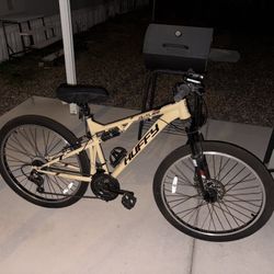 Dual Suspension Mountain Bike