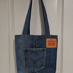 Levi over the shoulder bag