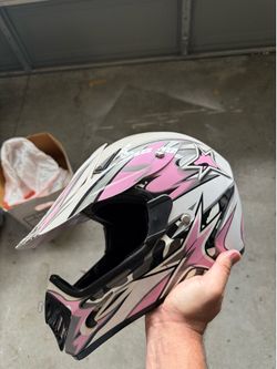 Youth Motocross / ATV / BMX Helmet – Pink & White Graphics-