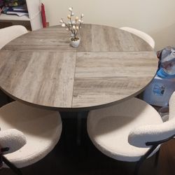 Kitchen Table & Chairs