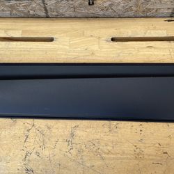 2016,2017,2018,2019,2020,2021 Honda Pilot Front Left Side Lower Door Molding