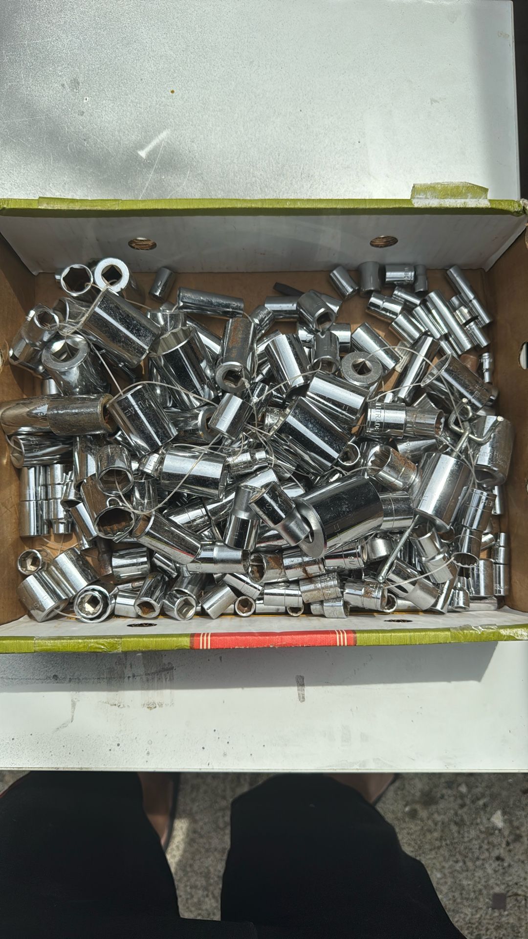 Miscellaneous Chrome 12.6 Point Standard Metric 3/8 Drive Quarter Inch Drive Sockets