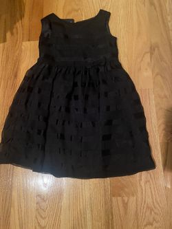 Gap Black Dress 5t With Gold Buttons On The Back
