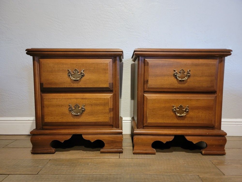 Solid MAPLE Nightstands