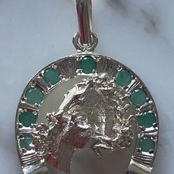 Genuine Colombian emerald pendant , horse pendant, silver 925, real natural emerald, colombian art, muzo emeralds
