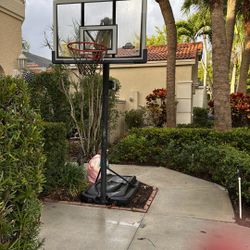 Basketball Hoop 