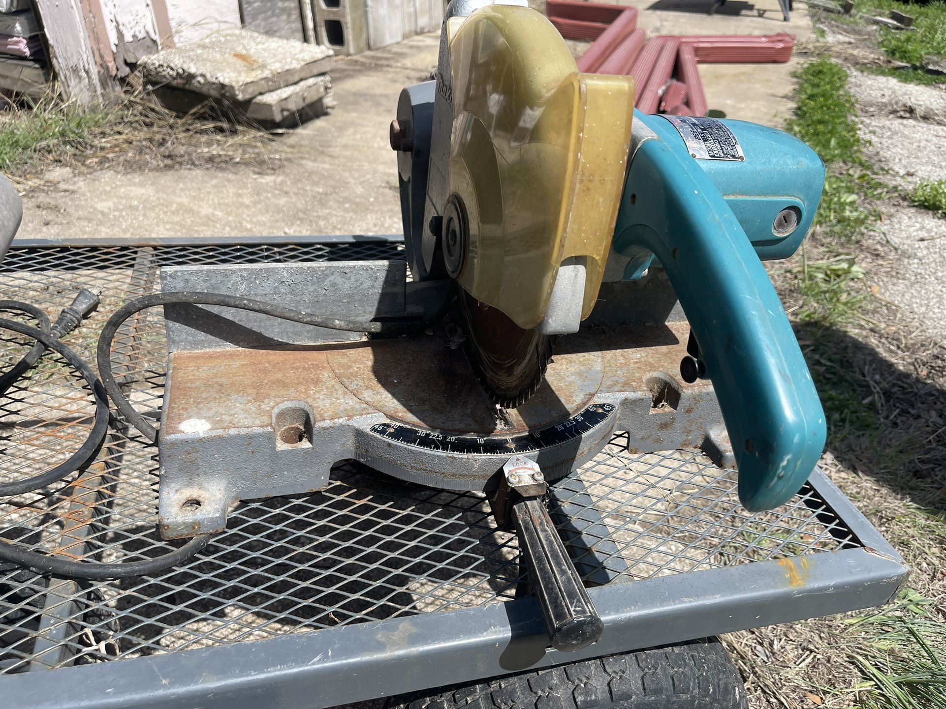 Makita Miter saw 