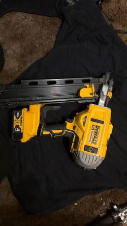 Dewalt framing brushless gun and battery
