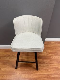 Chairs (island)
