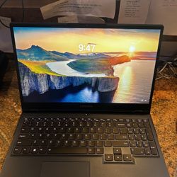 GAMING LAPTOP 