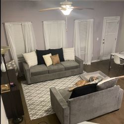 Rooms To Go - studded loveseat and Sofa (matching set) pillows included!