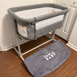3-in-1 Portable Baby Bassinet & Playpen