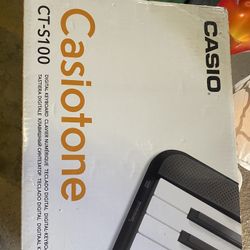 Casio Keyboard 