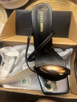 PrettyLittleThing size 7