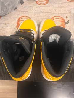 Yellow Jordan 1s
