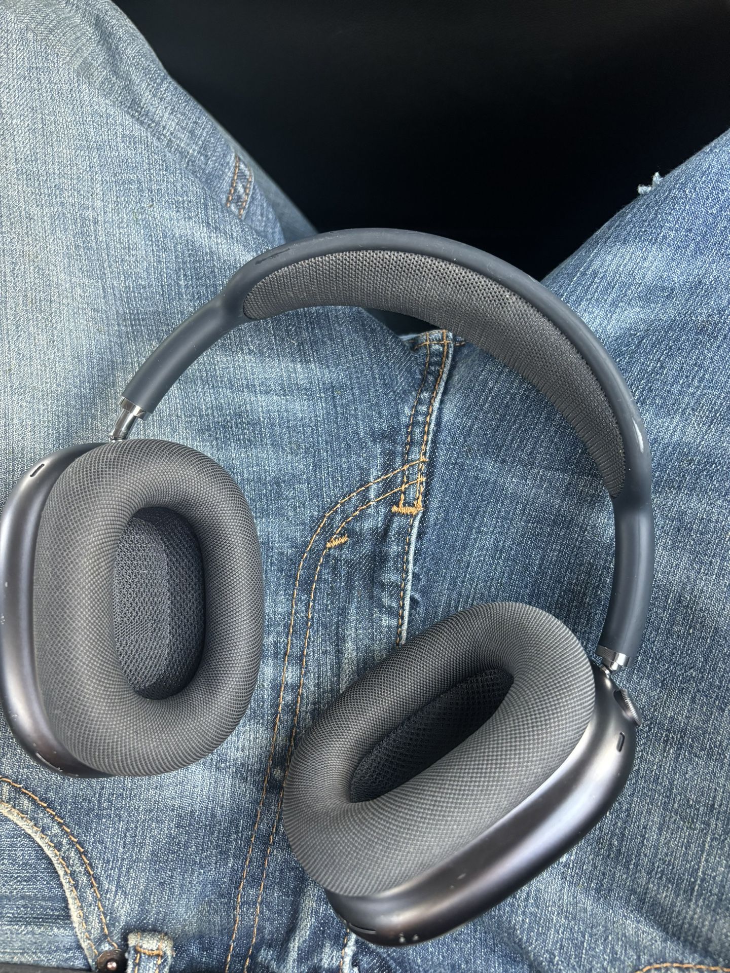 AirPods Max