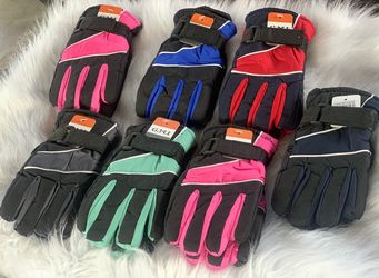 Snow gloves , baby’s 3y + , kids , women and men $6 per pair