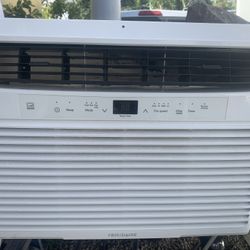 Windows Ac Unit 12000 Btu Frigidaire 