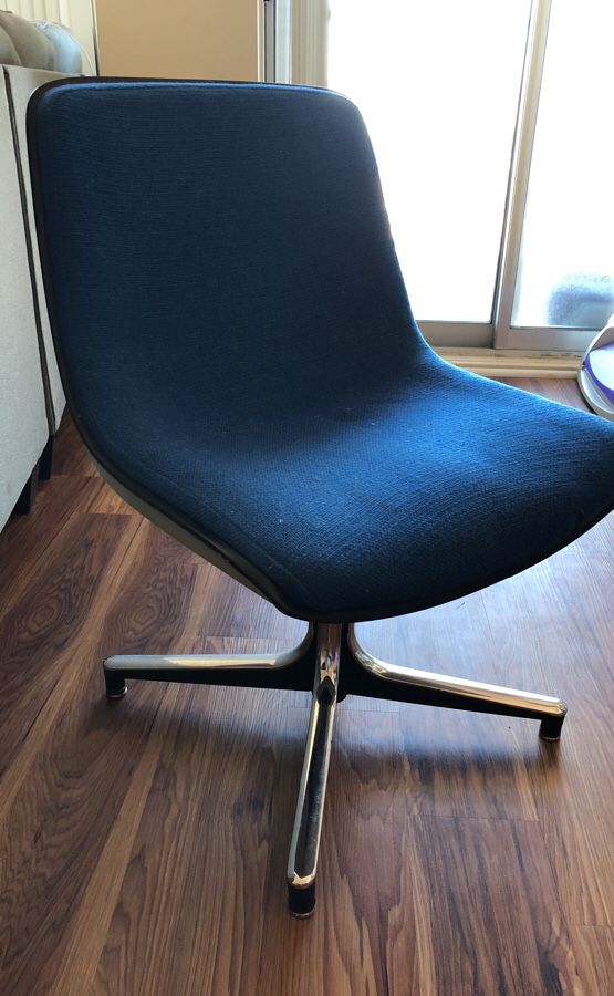 Modern office desk chair - made in 1970s