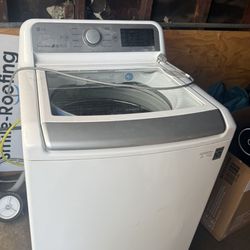 LG Washed and dryer