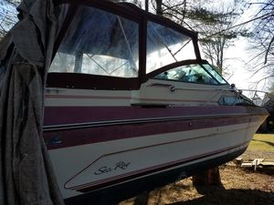 Photo 26ft sea ray sundancer 1987 250. House on the water has everything you need small block V8 and all the power