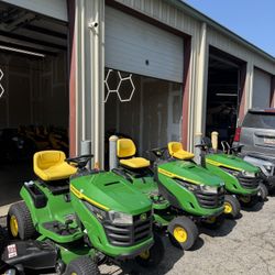 John Deere Riding Mowers 