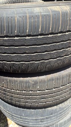 Set 235/60R18 Used Tire