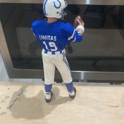 Johnny Unitas Starting Lineup figure