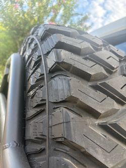 Maxxis 40x13.5x17 tire