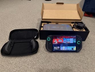 Lenovo Legion Go 2 Z2 Extreme 32GB 1TB SSD w/ Extra Controllers + Accessories.