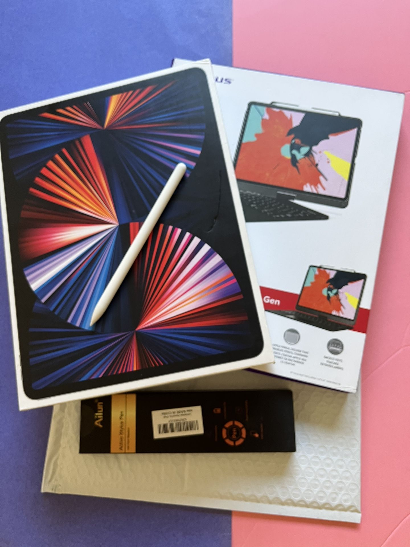 Apple iPad Pro 12.9” 5th Generation (2021 - M1 Chip) 2TB With Pen & Keyboard Case