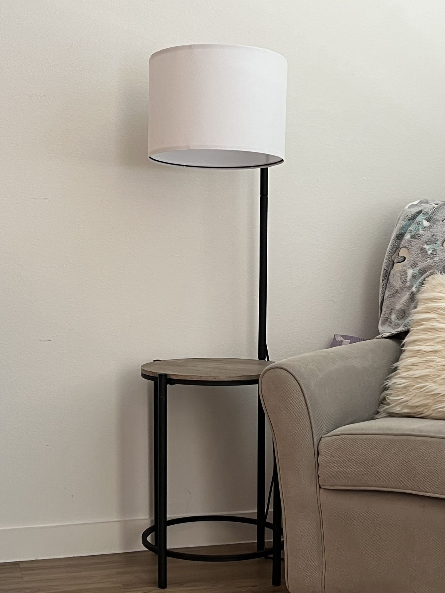 Set Of 2 Lamp Tables 