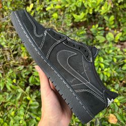 JOrdan 1 travis scott phantom black 