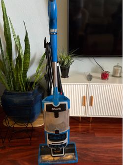 Shark vaccum