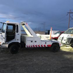 2007 Nissan Ud1800cs