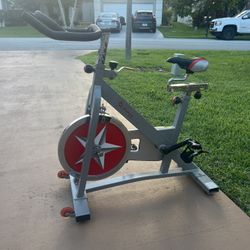 Sunny Health And Fitness Exercise Bike
