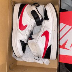 Boys Nike 