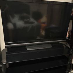 Vizio tv and Tv stand but no remote.