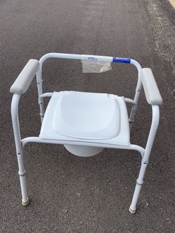 Commode - Like new-barely used