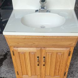 Sink In Good Condition 50$  24×31