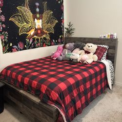 Queen Bed And Dresser