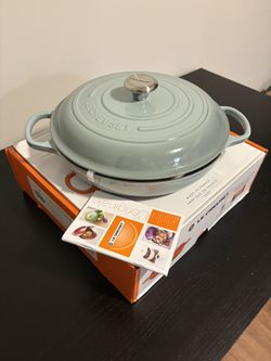 Le Creuset Signature 3.5 Qt Enameled Cast Iron Braiser – Sea Salt – New in Box